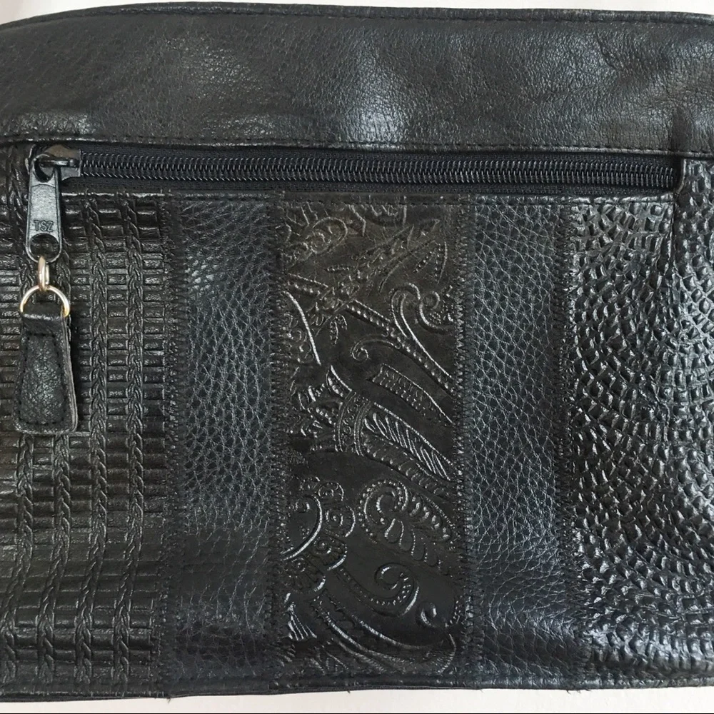 Vintage Inspired Embossed Leather Cross Body Bag Black One Size - Picture 6 of 14